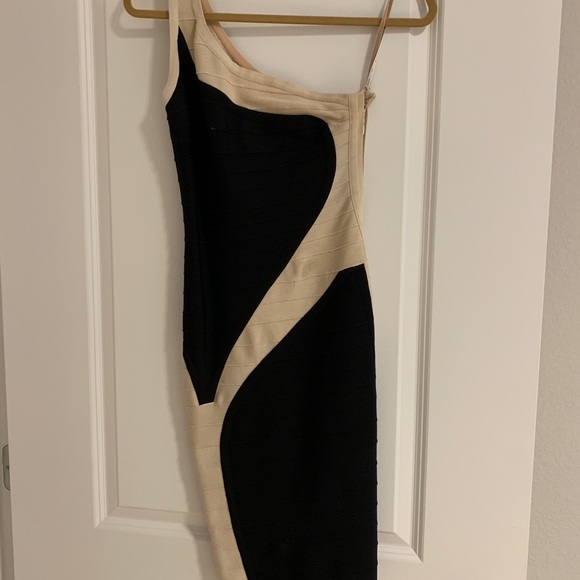 Herve Leger one should let bandage dress - Picture 3 of 3